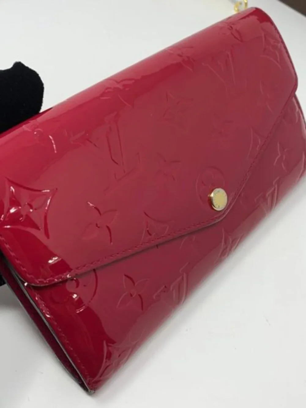 Louis Vuitton Monogram Vernis pink wallet